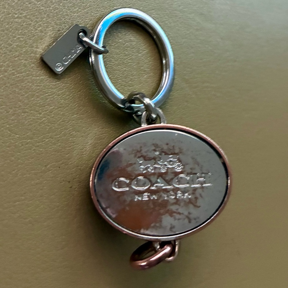 COACH Pre-Owned/Loved Classic Silver Logo Valet Key Chain/Fob, GUC! - Picture 5 of 6